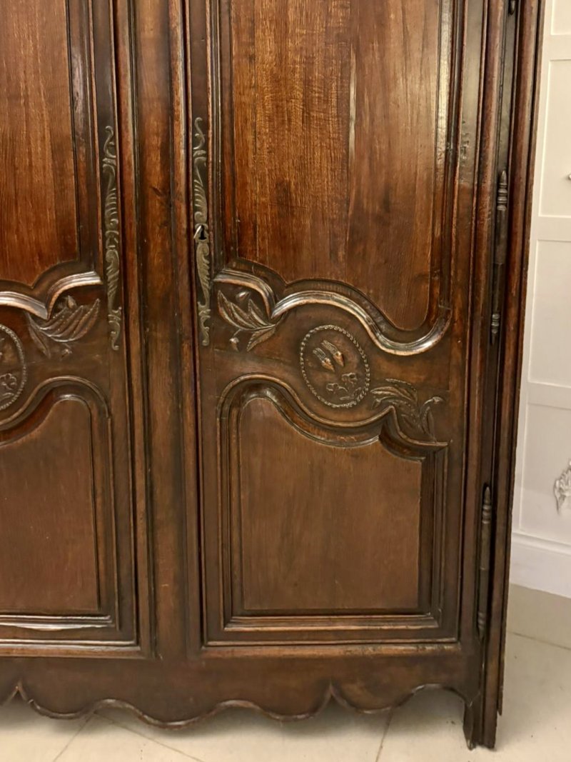 Magnificent Quality Late 17th Century Antique French Provincial Oak Armoire